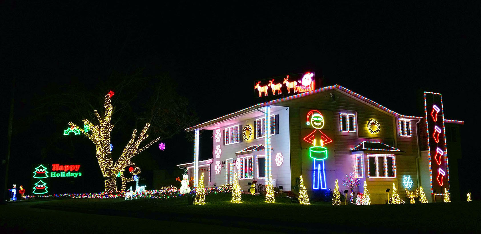 Lighting Up The Season #CARTERXMAS
